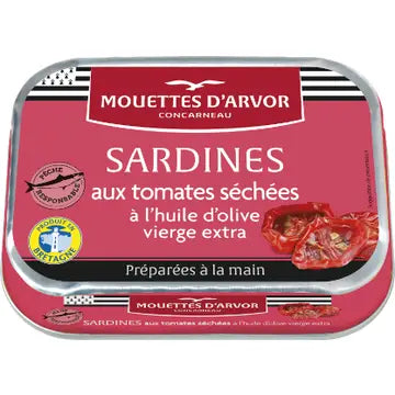 Mouettes d'Arvor Whole Sardines in Extra Virgin Olive Oil w/ Sundried Tomato